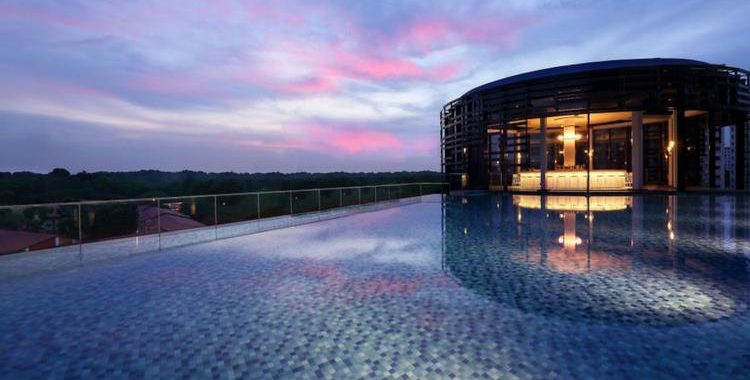 Aqua Luna Singapore, Park Hotel Alexandra