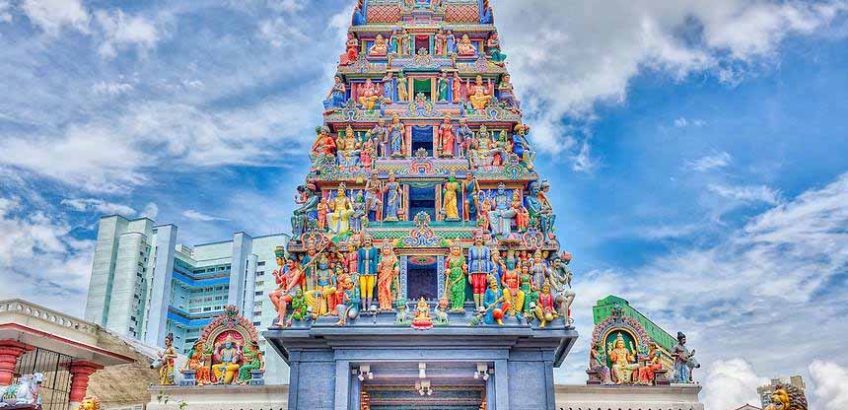 Sri Mariamman Temple in best hindu temple to visit in singapore