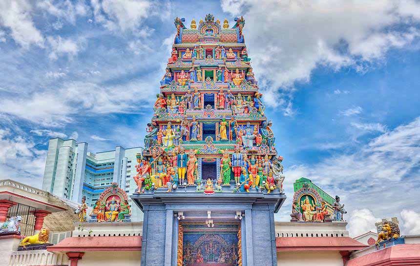 Sri Mariamman Temple in best hindu temple to visit in singapore