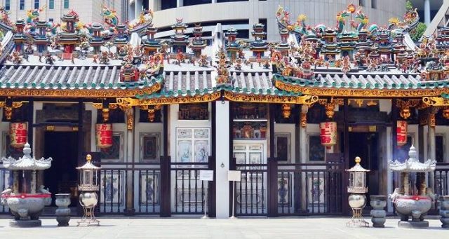 Yueh Hai Ching Temple in Singapore