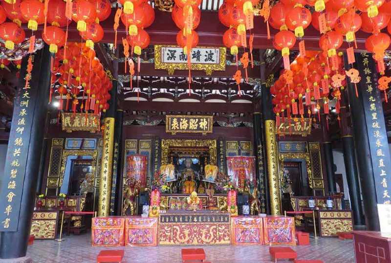 Thian Hong Keng Temple in Singapore