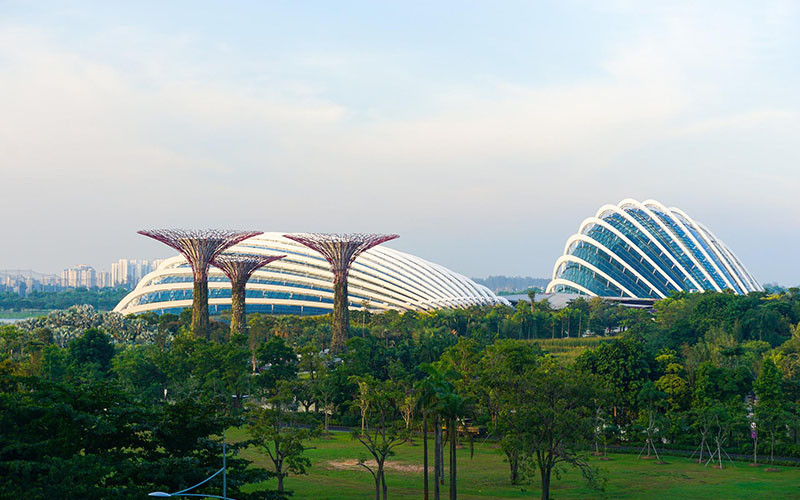 Various attractions in Singapore including iconic landmarks and cultural sites
