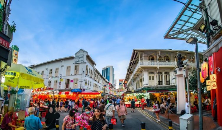 Guide to Finding the Best Shopping Mall Near Me in Singapore