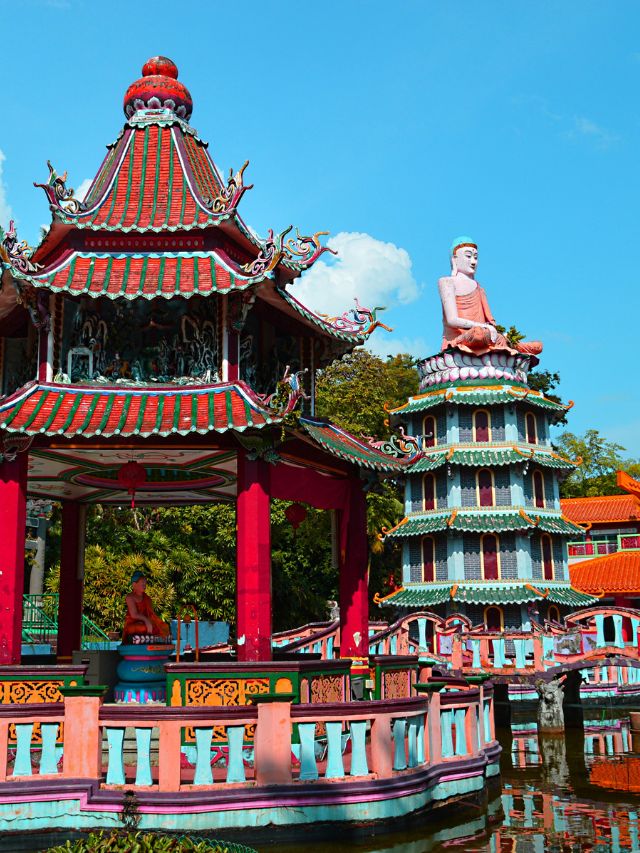 Haw Par Villa: Exploring Asian Legends and Landscapes