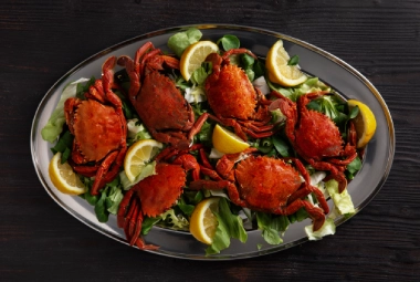 Seafood platter with red crabs